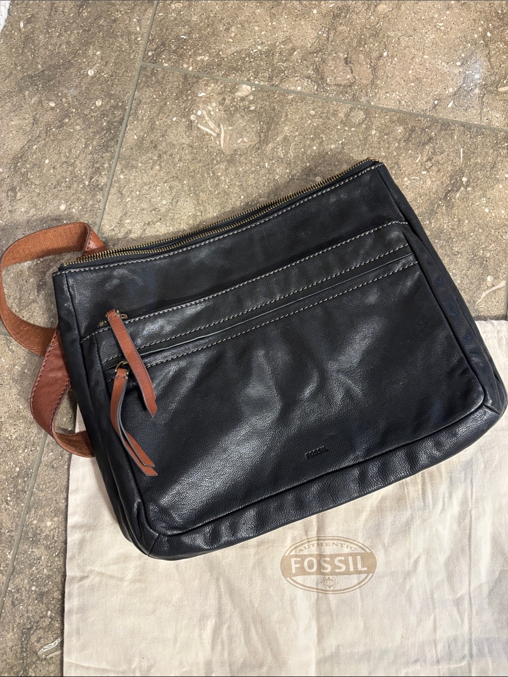 Fossil convertible crossbody, black leather - Picture 16 of 16